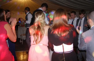 Wedding-DJ-Tunbridge-Wells-Dancers-05-Image