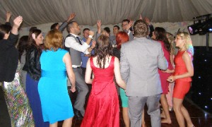 Wedding-DJ-Tunbridge-Wells-Dancers-06-Image