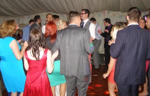 Wedding-DJ-Tunbridge-Wells-Dancers-07-Image