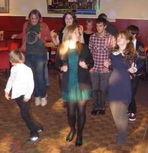 mobile-disco-ramsgate-121117-dancers-01