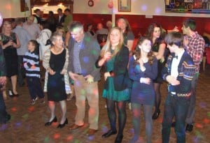 mobile-disco-ramsgate-121117-dancers-03