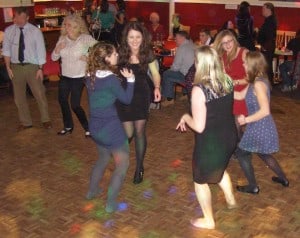 mobile-disco-ramsgate-121117-dancers-10